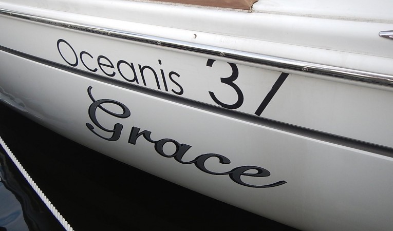37 Beneteau America 