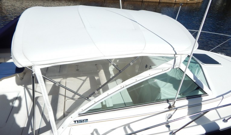 29 Tiara Bimini