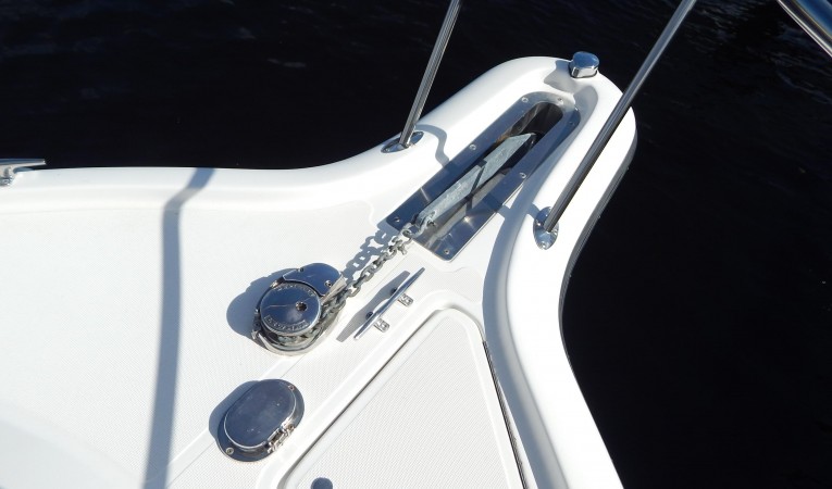 29 Tiara Molded Pulpit