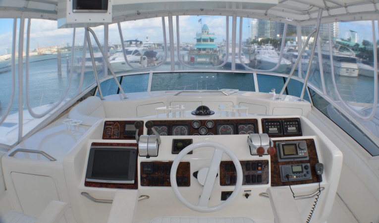 55 Sea Ray Flybridge