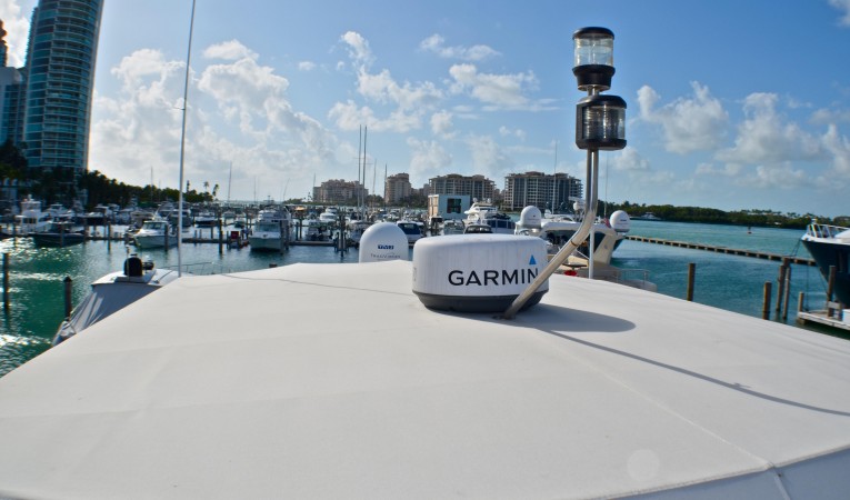 55 Sea Ray Radar/ Sat TV