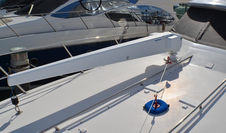 55 Sea Ray Marquip 800 Davit