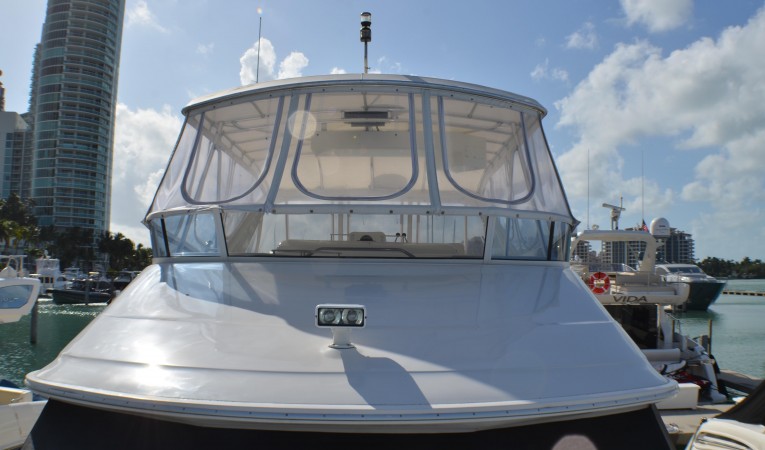 55 Sea Ray Foredeck