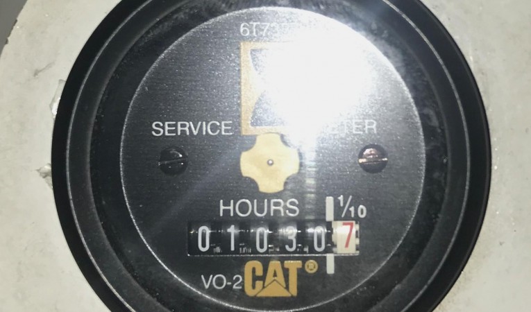 55 Sea Ray Starboard Engine Hours (1030)