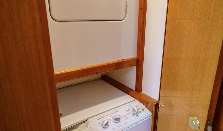 61 Viking Washer Dryer