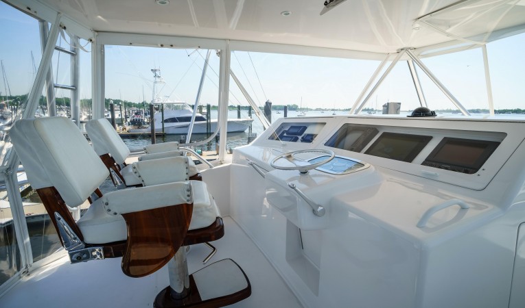 61 Viking Helm Seating