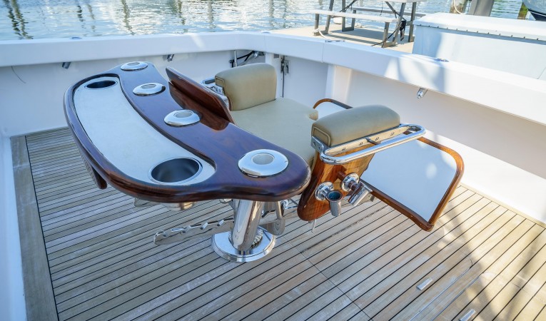 61 Viking Chair and Rocket launcher