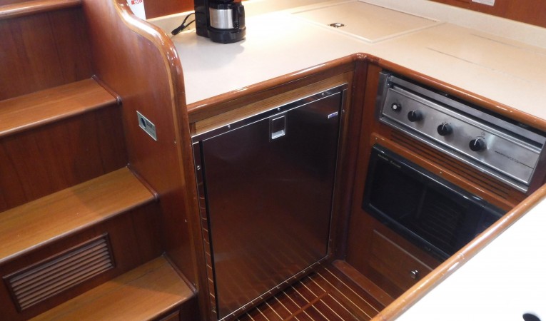 38 Grand Banks Galley
