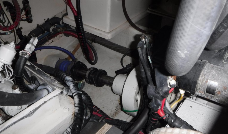 38 Grand Banks Dripless shaft seals