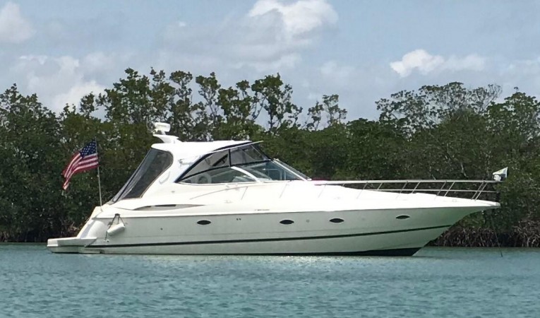 40 Cruisers Yachts Starboard Side At Anchor