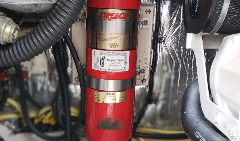 40 Cruisers Yachts Engine room fire suppression