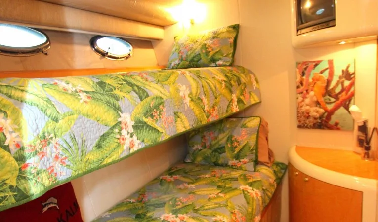 76 Lazzara 