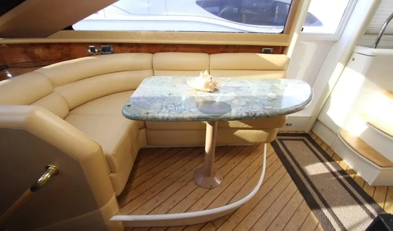 76 Lazzara 