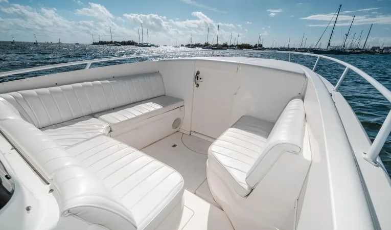 32 Intrepid Forward Seating