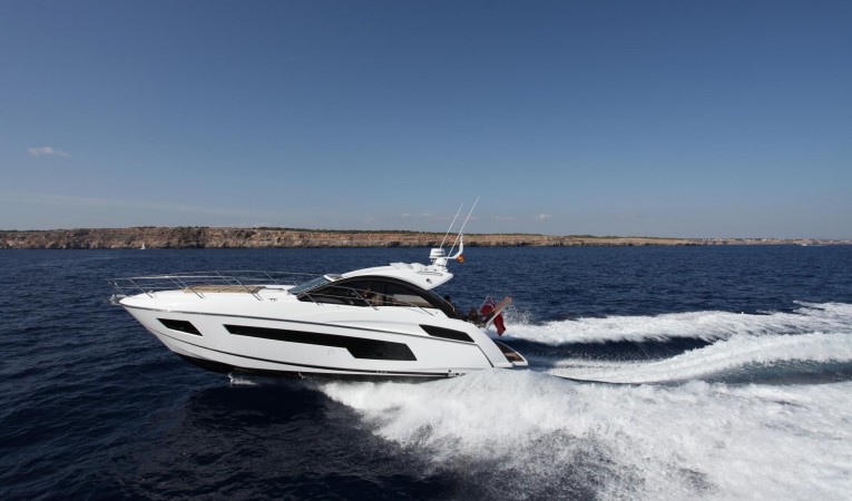 40 Sunseeker Manufacturer Provided Image: Thumbnail Sunseeker Portofino 40