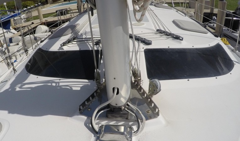 46 Hunter Mast Step