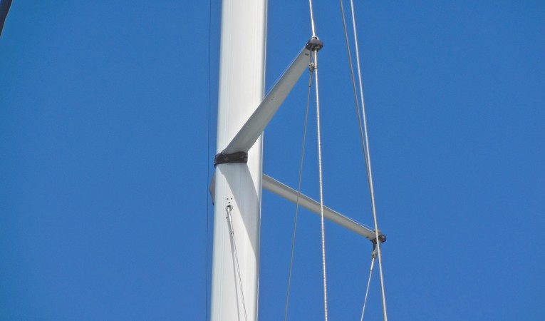 46 Hunter Top Spreader