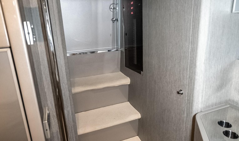 44 Riva Cabin Entrance