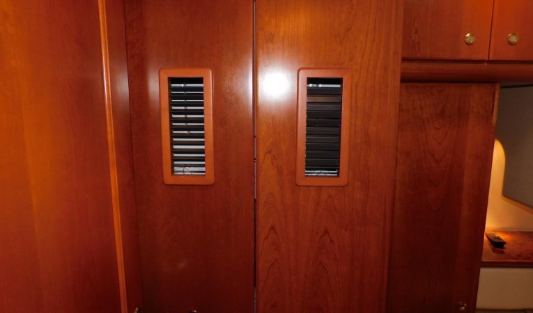 45 Silverton Charisma