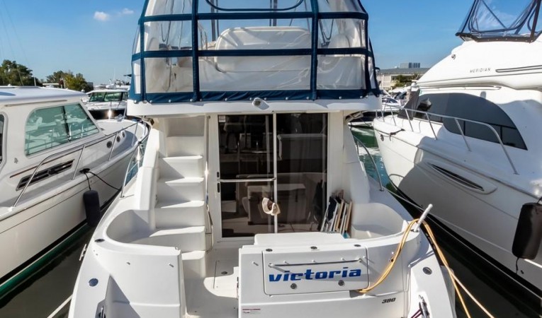39 Sea Ray 