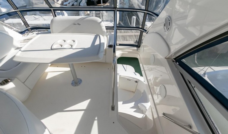 39 Sea Ray 
