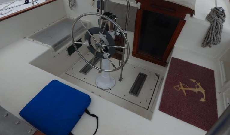 44 Wellington Cockpit-3