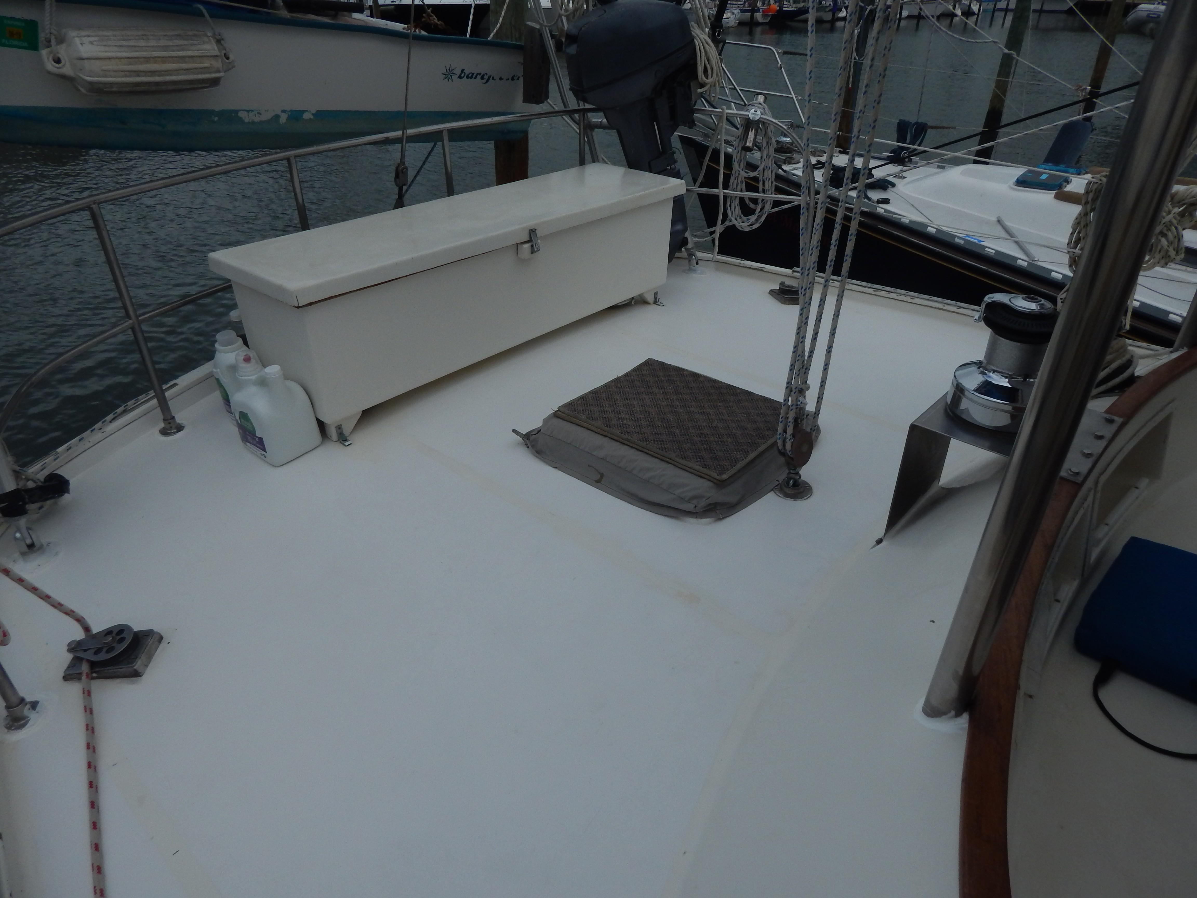 44 Wellington Aft Deck