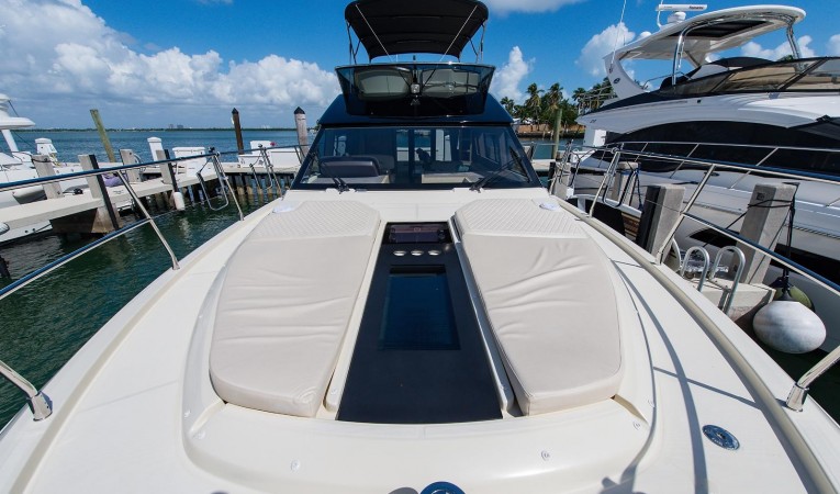 50 Beneteau Bow