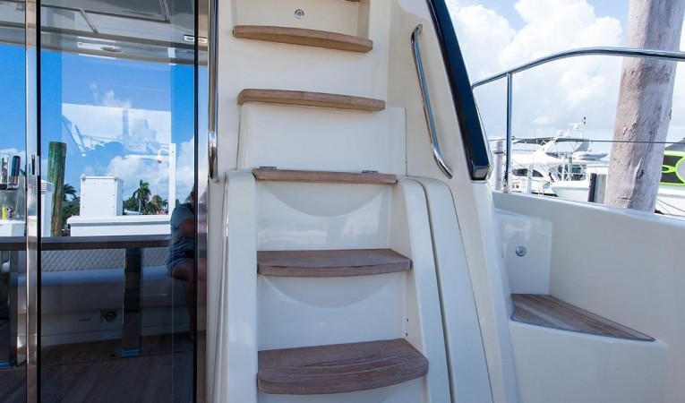 50 Beneteau Aft Deck
