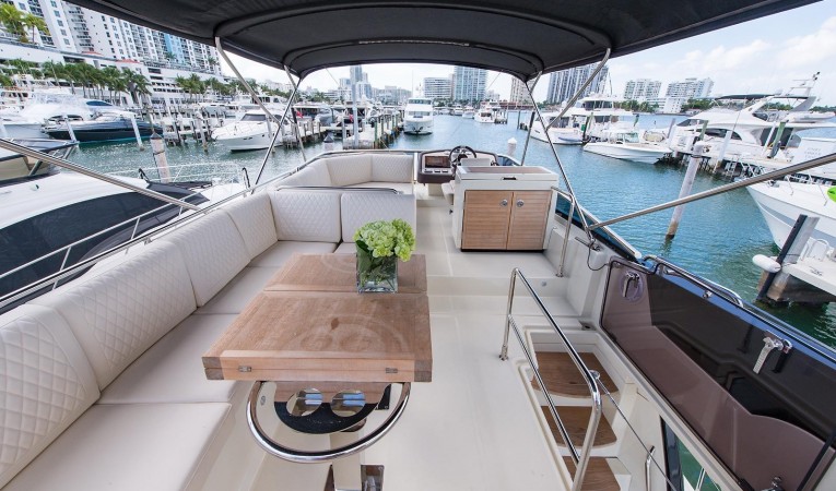 50 Beneteau Flybridge
