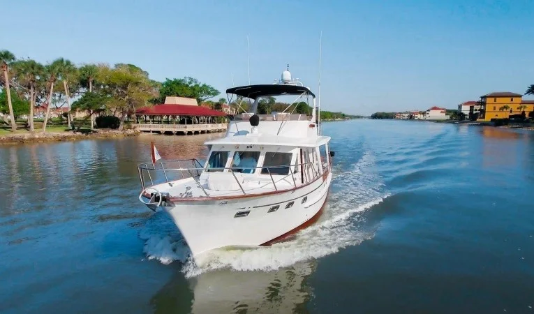 48 DeFever Bow running