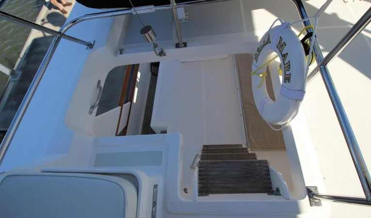 48 DeFever Aft deck