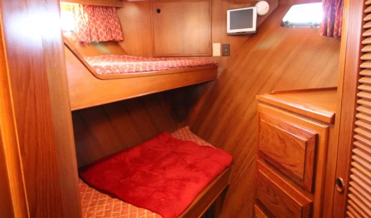 48 DeFever Frwd Guest