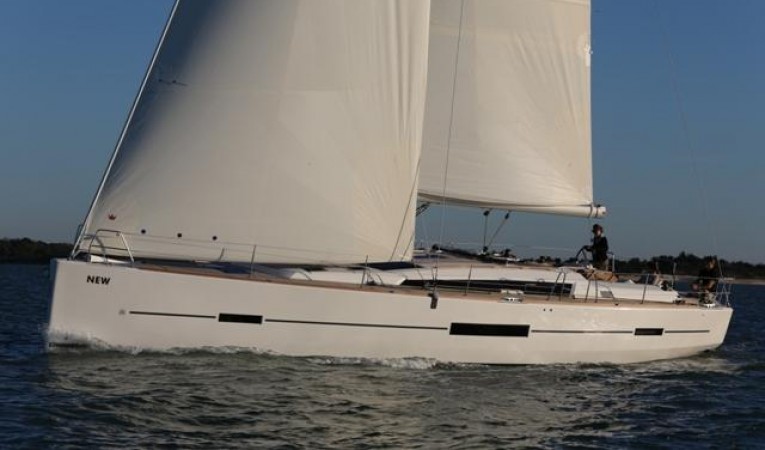 51 Dufour 
