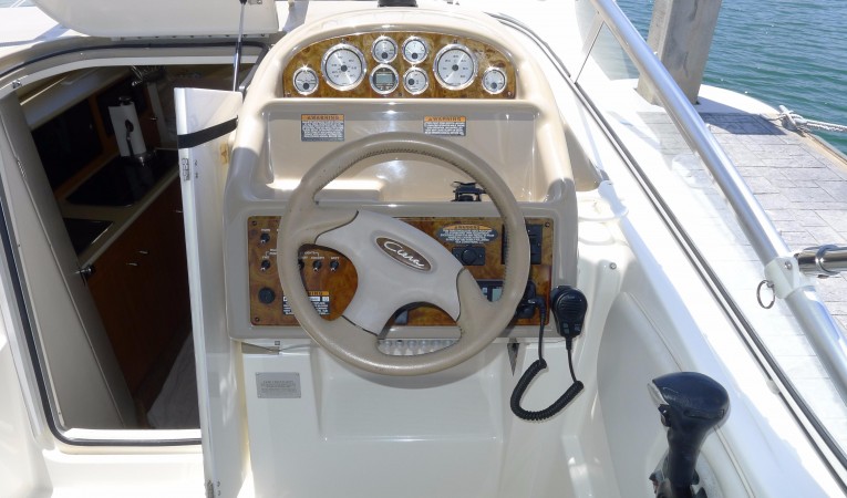 28 Bayliner 