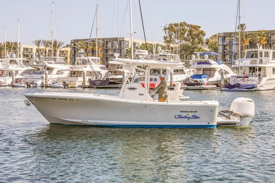 25 Regulator 2017 Shooting Star Marina Del Rey, California Sold on 2021 ...