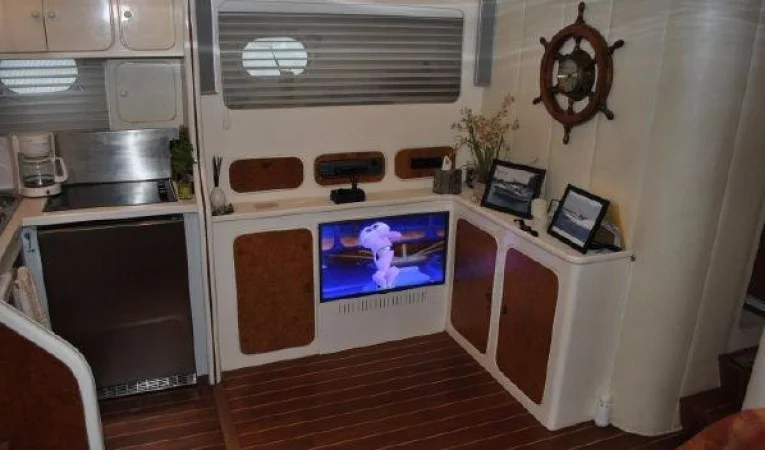 60 Baia Galley