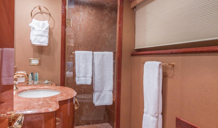 108 Viking Sport Cruisers Twin Head Starboard