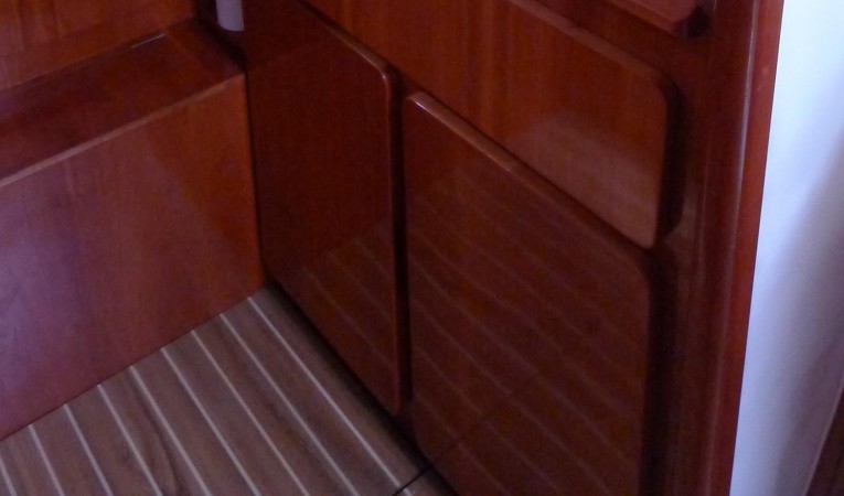 42 Jeantot Master Cabin