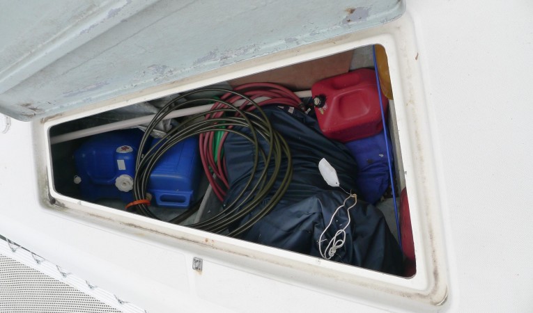 42 Jeantot Bow Storage