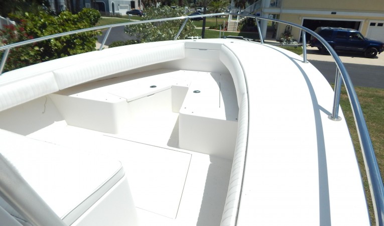 32 Regulator Forward Seating