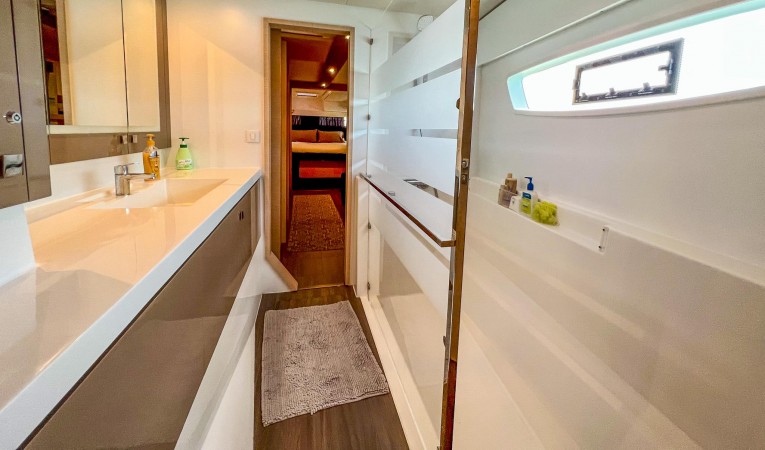 47 Fountaine Pajot 