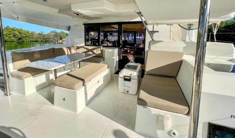 47 Fountaine Pajot 