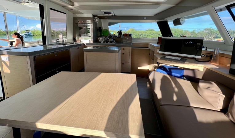 47 Fountaine Pajot 