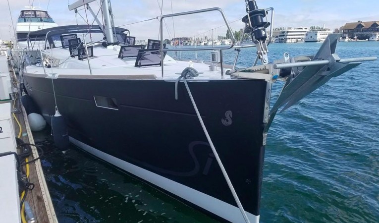 50 Beneteau Bow