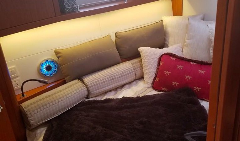 50 Beneteau VIP Cabin.