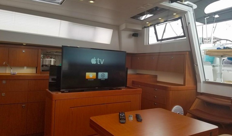 50 Beneteau Lifting TV Set.