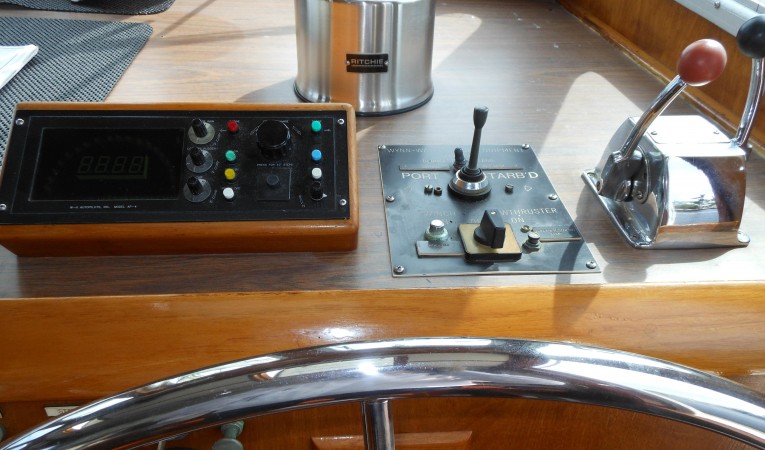 57 Wellington Inside helm