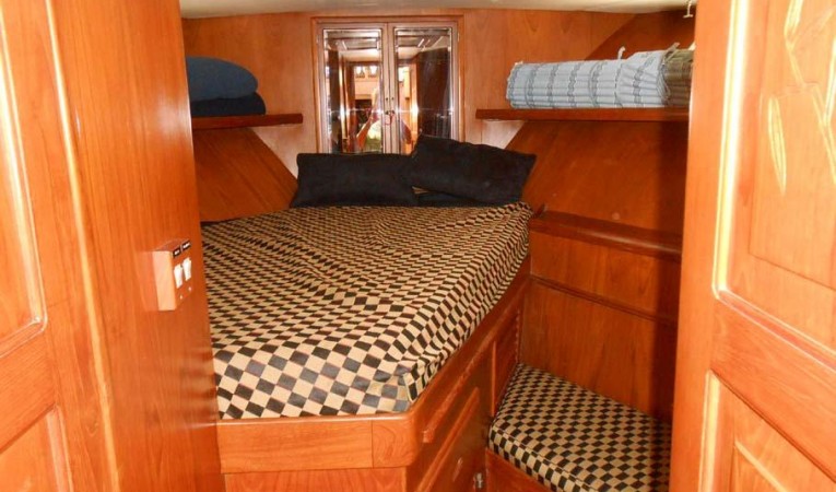 42 Lien Hwa Guest Stateroom-Offset double bed