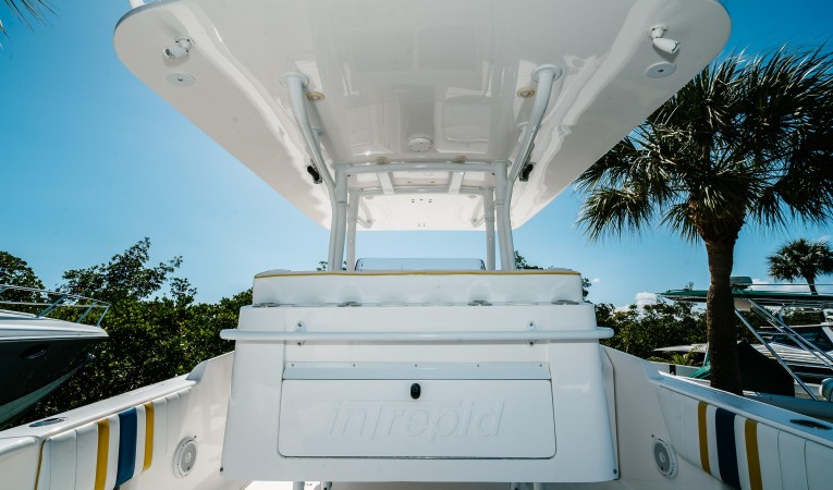 40 Intrepid Tackle Station / Hard Top
